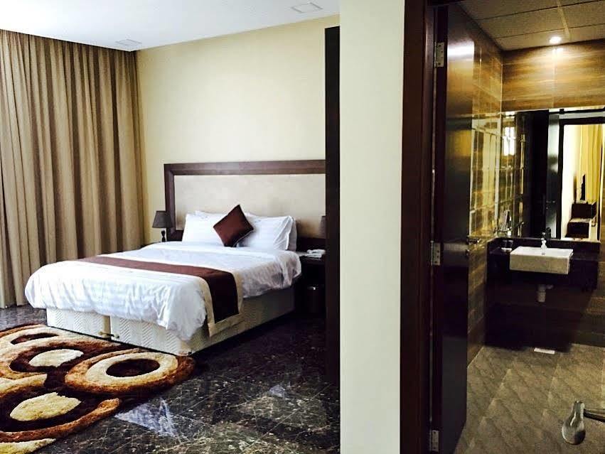 Belle Tower Luxury Apartments Al-Manamah Bagian luar foto